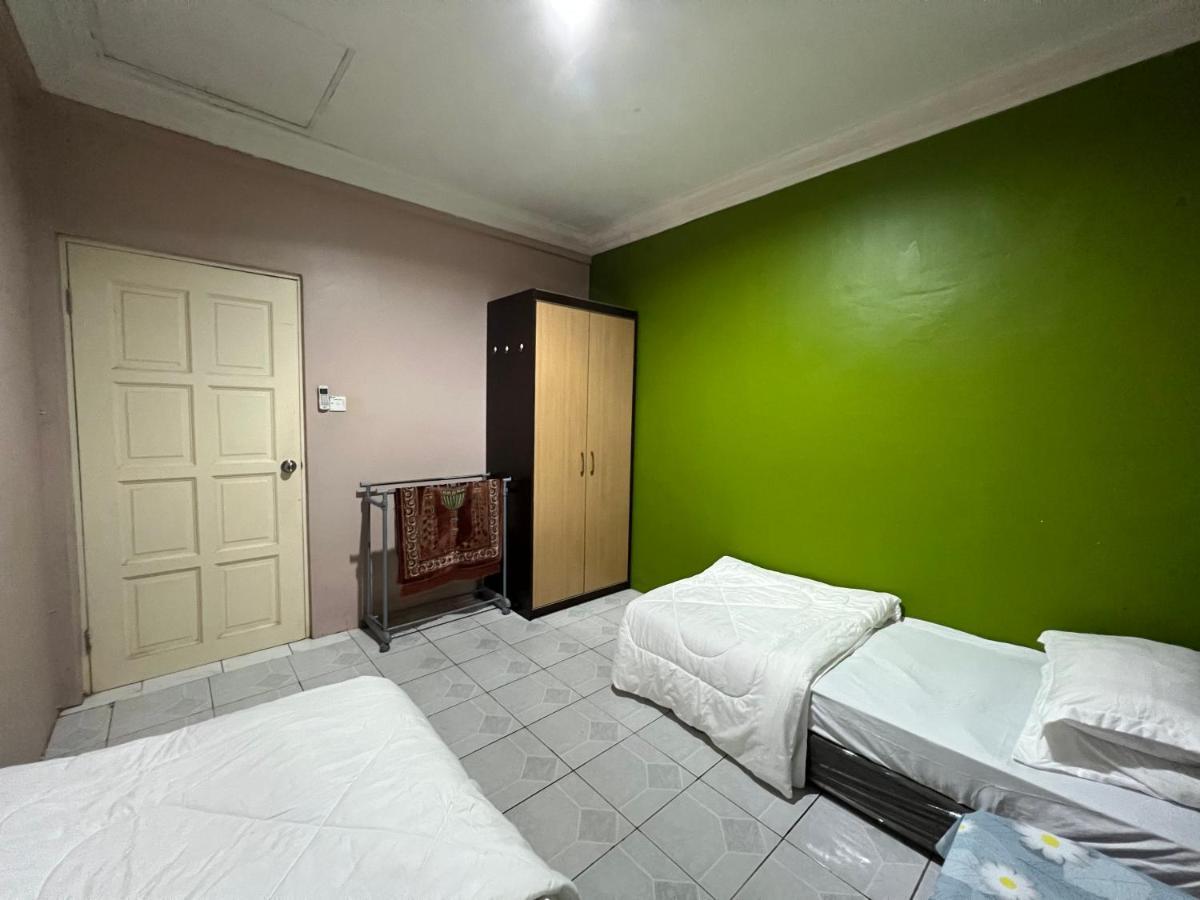 Hanif Homestay Kuching Zewnętrze zdjęcie