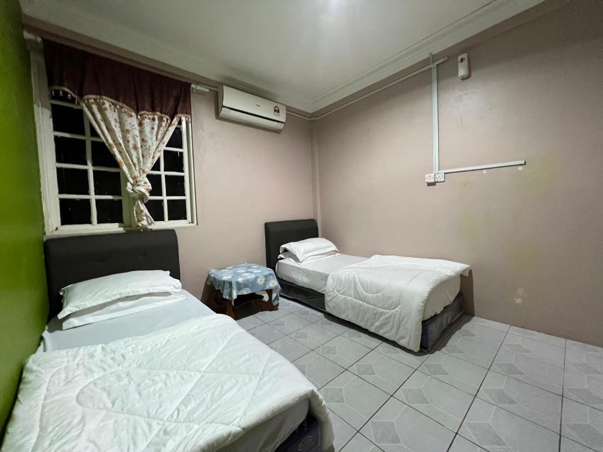 Hanif Homestay Kuching Zewnętrze zdjęcie
