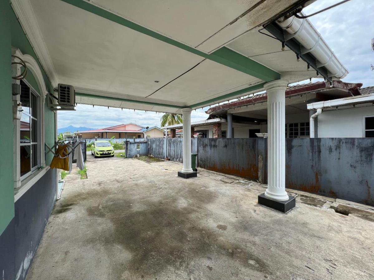 Hanif Homestay Kuching Zewnętrze zdjęcie